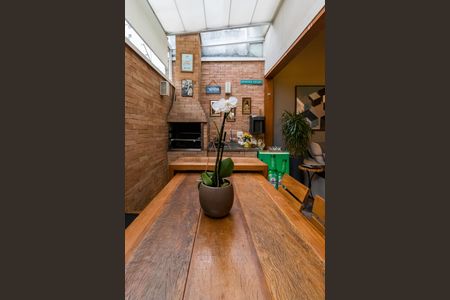 Sala de casa de condomínio à venda com 2 quartos, 110m² em Real Parque, São Paulo