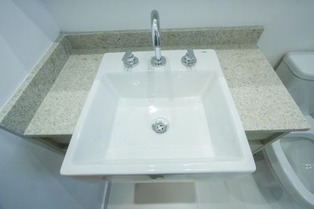 Apartamento à venda com 65m², 2 quartos e 1 vagaBanheiro da Suíte