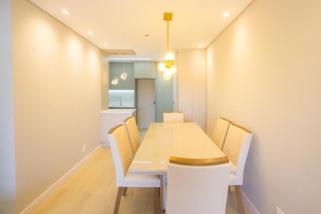 Apartamento à venda com 65m², 2 quartos e 1 vagaSala de Jantar