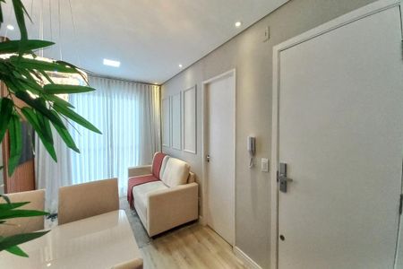 Sala de apartamento à venda com 3 quartos, 57m² em Vila Marieta, Campinas