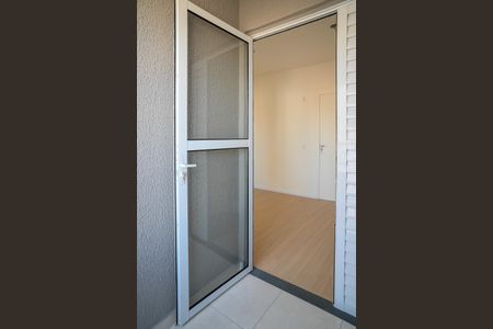 Apartamento à venda com 29m², 2 quartos e sem vaga Apartamento à venda com 29m², 2 quartos e sem vagaVaranda