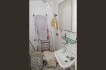 Apartamento à venda com 100m², 3 quartos e 1 vaga Apartamento à venda com 100m², 3 quartos e 1 vagaBanheiro de Serviço