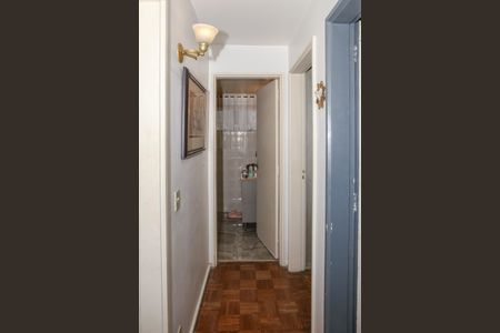 Corredor de apartamento à venda com 3 quartos, 100m² em Perdizes, São Paulo