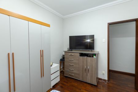 Casa à venda com 647m², 7 quartos e 4 vagasQuarto 6