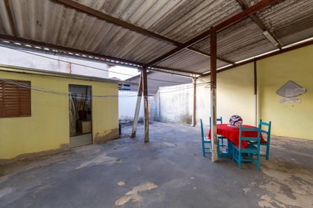 Casa à venda com 647m², 7 quartos e 4 vagasÁrea Externa