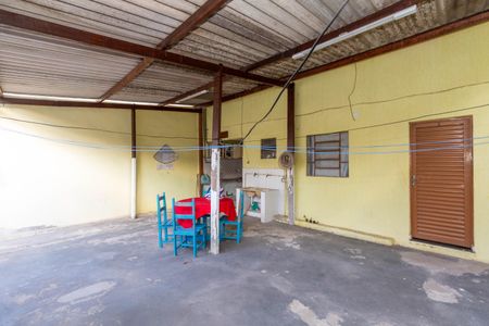 Casa à venda com 647m², 7 quartos e 4 vagasÁrea Externa