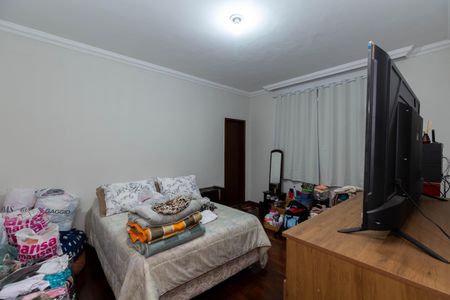 Casa à venda com 647m², 7 quartos e 4 vagasQuarto 4