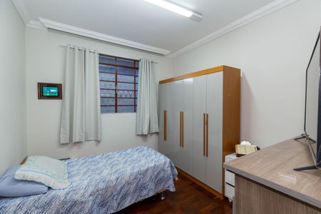 Casa à venda com 647m², 7 quartos e 4 vagasQuarto 6