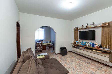 Casa à venda com 647m², 7 quartos e 4 vagasSala 2