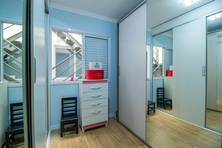 Casa à venda com 198m², 4 quartos e 2 vagas