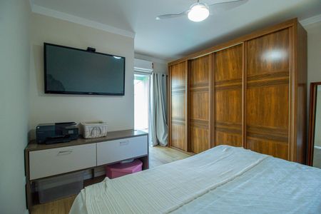 Casa à venda com 198m², 4 quartos e 2 vagas