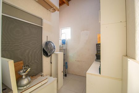 Casa à venda com 198m², 4 quartos e 2 vagas