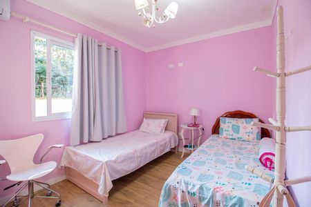 Casa à venda com 198m², 4 quartos e 2 vagas