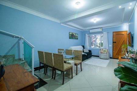 Casa à venda com 4 quartos, 198m² em Penha de França, São Paulo