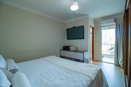 Casa à venda com 198m², 4 quartos e 2 vagas