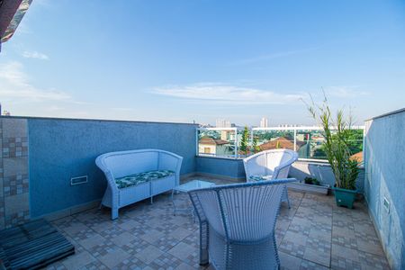 Casa à venda com 198m², 4 quartos e 2 vagas