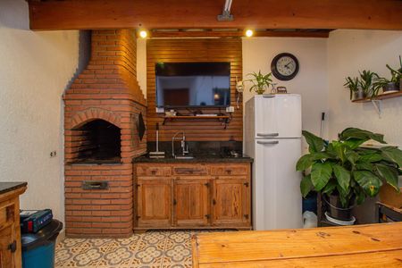 Casa à venda com 198m², 4 quartos e 2 vagas