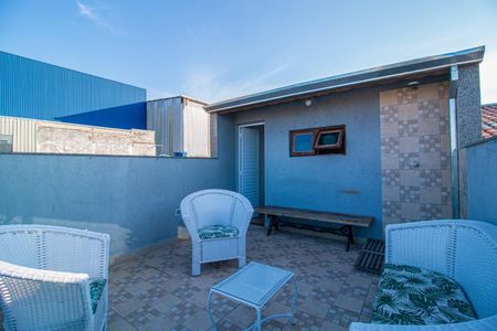 Casa à venda com 198m², 4 quartos e 2 vagas