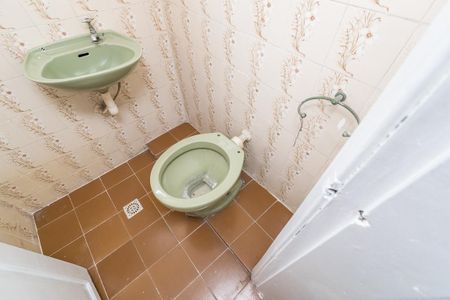 Apartamento à venda com 68m², 2 quartos e sem vaga Apartamento à venda com 68m², 2 quartos e sem vagaBanheiro de serviço