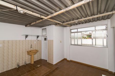 Apartamento à venda com 68m², 2 quartos e sem vaga Apartamento à venda com 68m², 2 quartos e sem vagaÁrea de Serviço
