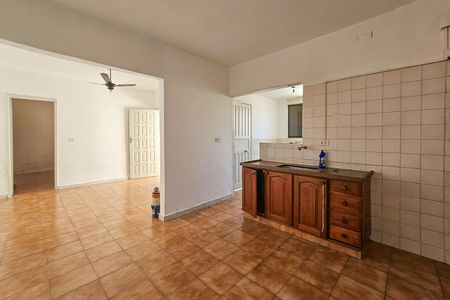Casa para alugar com 180m², 3 quartos e 2 vagas Casa para alugar com 180m², 3 quartos e 2 vagasEdícula - Cozinha
