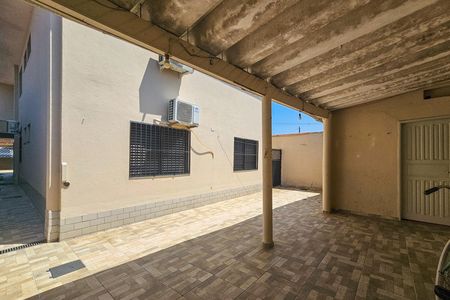 Casa para alugar com 180m², 3 quartos e 2 vagas Casa para alugar com 180m², 3 quartos e 2 vagasQuintal