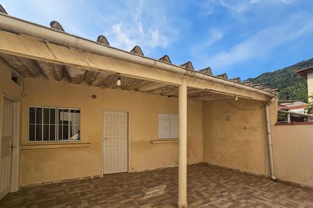 Casa para alugar com 180m², 3 quartos e 2 vagas Casa para alugar com 180m², 3 quartos e 2 vagasQuintal