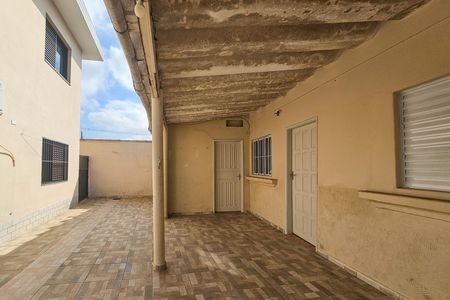 Casa para alugar com 180m², 3 quartos e 2 vagas Casa para alugar com 180m², 3 quartos e 2 vagasQuintal