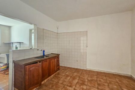 Casa para alugar com 180m², 3 quartos e 2 vagas Casa para alugar com 180m², 3 quartos e 2 vagasEdícula - Cozinha