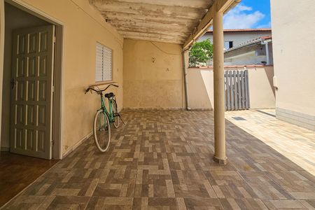 Casa para alugar com 180m², 3 quartos e 2 vagas Casa para alugar com 180m², 3 quartos e 2 vagasQuintal