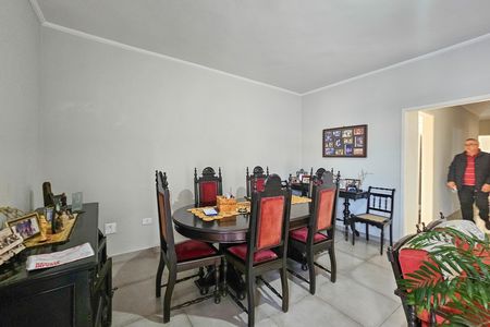 Casa para alugar com 180m², 3 quartos e 2 vagas Casa para alugar com 180m², 3 quartos e 2 vagasSala