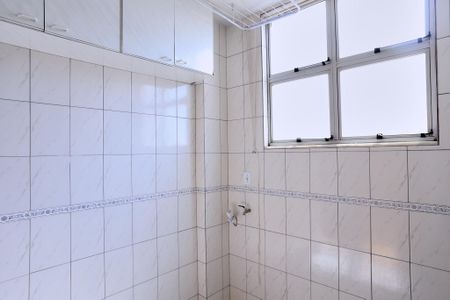 Apartamento à venda com 40m², 2 quartos e 1 vaga Apartamento à venda com 40m², 2 quartos e 1 vagaCozinha e Área de Serviço
