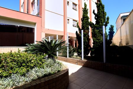 Apartamento à venda com 40m², 2 quartos e 1 vaga Apartamento à venda com 40m², 2 quartos e 1 vagaEntrada