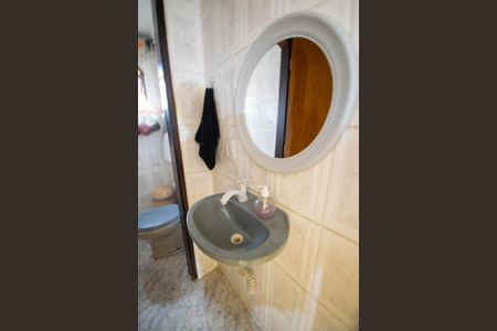 Casa à venda com 108m², 2 quartos e 4 vagas Casa à venda com 108m², 2 quartos e 4 vagasBanheiro da Garagem