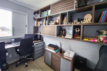 Quarto  de apartamento à venda com 3 quartos, 58m² em Jardim Paranapanema, Campinas