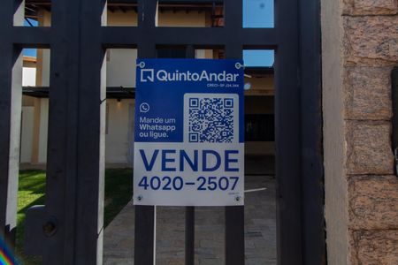 Casa à venda com 220m², 3 quartos e 4 vagasPlaca