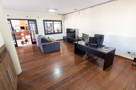 Casa à venda com 220m², 3 quartos e 4 vagasSala