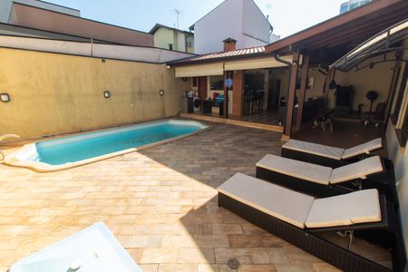 Casa à venda com 220m², 3 quartos e 4 vagasÁrea comum