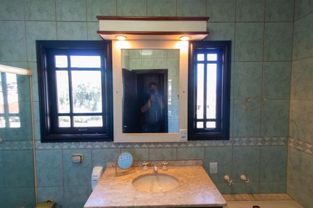 Casa à venda com 220m², 3 quartos e 4 vagasBanheiro da Suíte 3