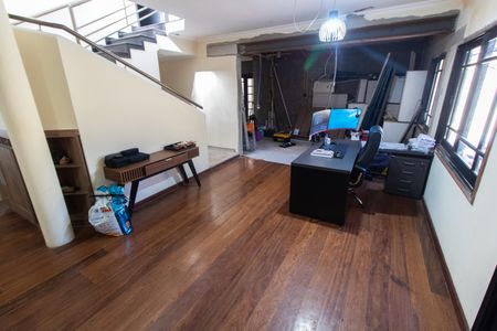 Casa à venda com 220m², 3 quartos e 4 vagasSala