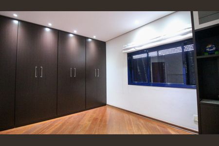 Apartamento para alugar com 290m², 4 quartos e 4 vagasSuíte 2