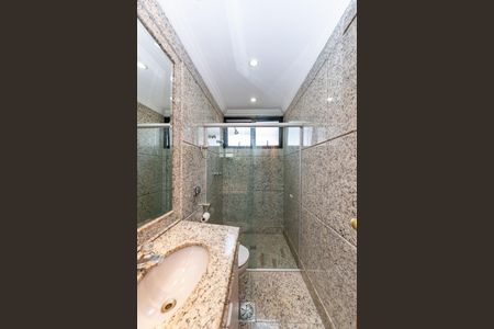 Apartamento para alugar com 170m², 3 quartos e 4 vagas Apartamento para alugar com 170m², 3 quartos e 4 vagasBanheiro Social