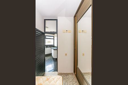 Apartamento para alugar com 170m², 3 quartos e 4 vagas Apartamento para alugar com 170m², 3 quartos e 4 vagasQuarto de Serviço