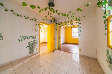 Casa à venda com 500m², 3 quartos e 1 vaga Casa à venda com 500m², 3 quartos e 1 vagaQuarto 2