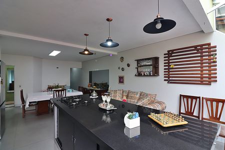 Casa para alugar com 370m², 3 quartos e 4 vagasCopa e Cozinha