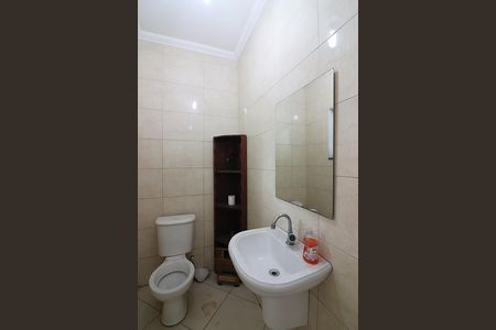 Casa para alugar com 370m², 3 quartos e 4 vagasBanheiro de serviço
