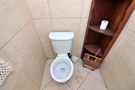 Banheiro de serviço de casa para alugar com 3 quartos, 370m² em Nova Petrópolis, São Bernardo do Campo