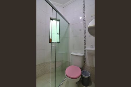 Casa para alugar com 370m², 3 quartos e 4 vagasBanheiro da Suíte 2