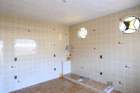 Casa à venda com 510m², 5 quartos e 3 vagas Casa à venda com 510m², 5 quartos e 3 vagasQuarto de Serviço