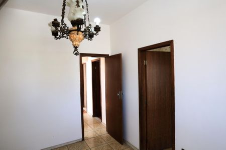 Casa à venda com 510m², 5 quartos e 3 vagas Casa à venda com 510m², 5 quartos e 3 vagasSala de Jantar